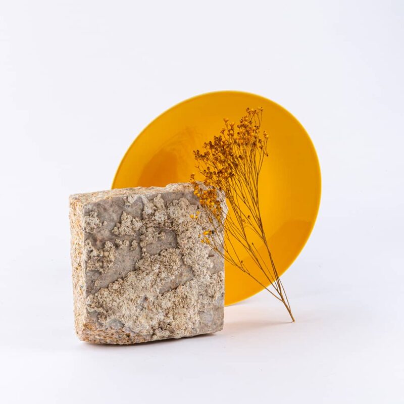 assiette en porcelaine jaune française 25cm