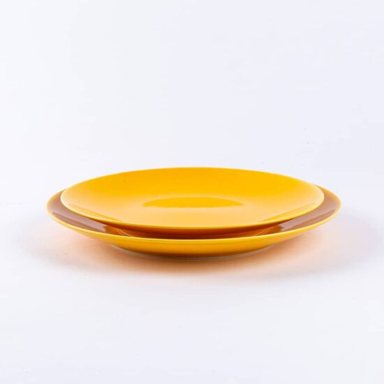 Duo assiettes rondes en porcelaine jaune française. 19 & 24.5cm