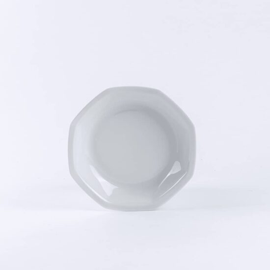 Assiette creuse en porcelaine blanche de limoges française. 19cm