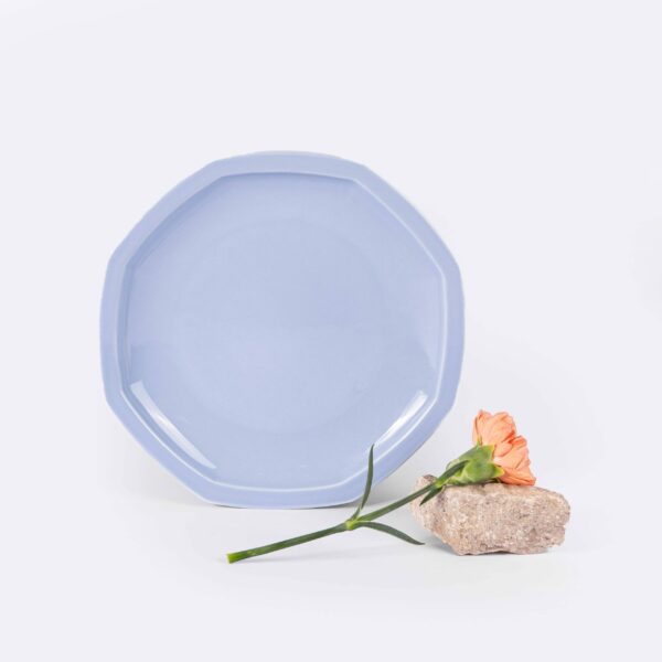 grande assiette-en-porcelaine-bleu-pastel