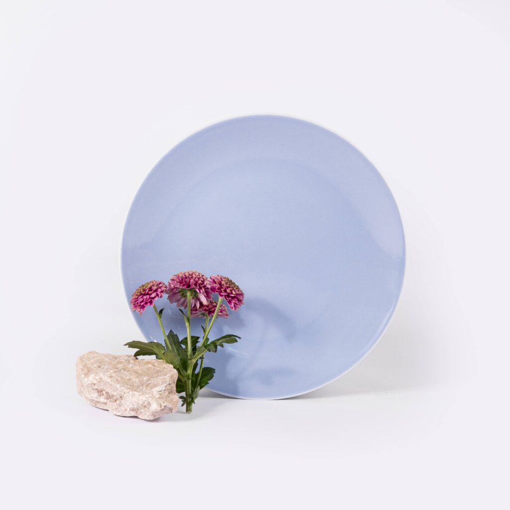 grande assiette porcelaine-bleu-pastel