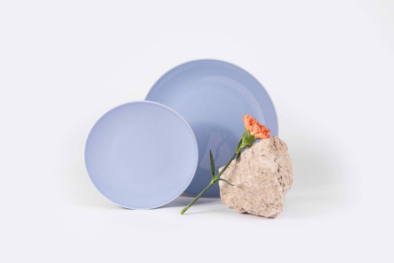 L'assiette à dessert en porcelaine ronde - Bleu pastel – Image 2